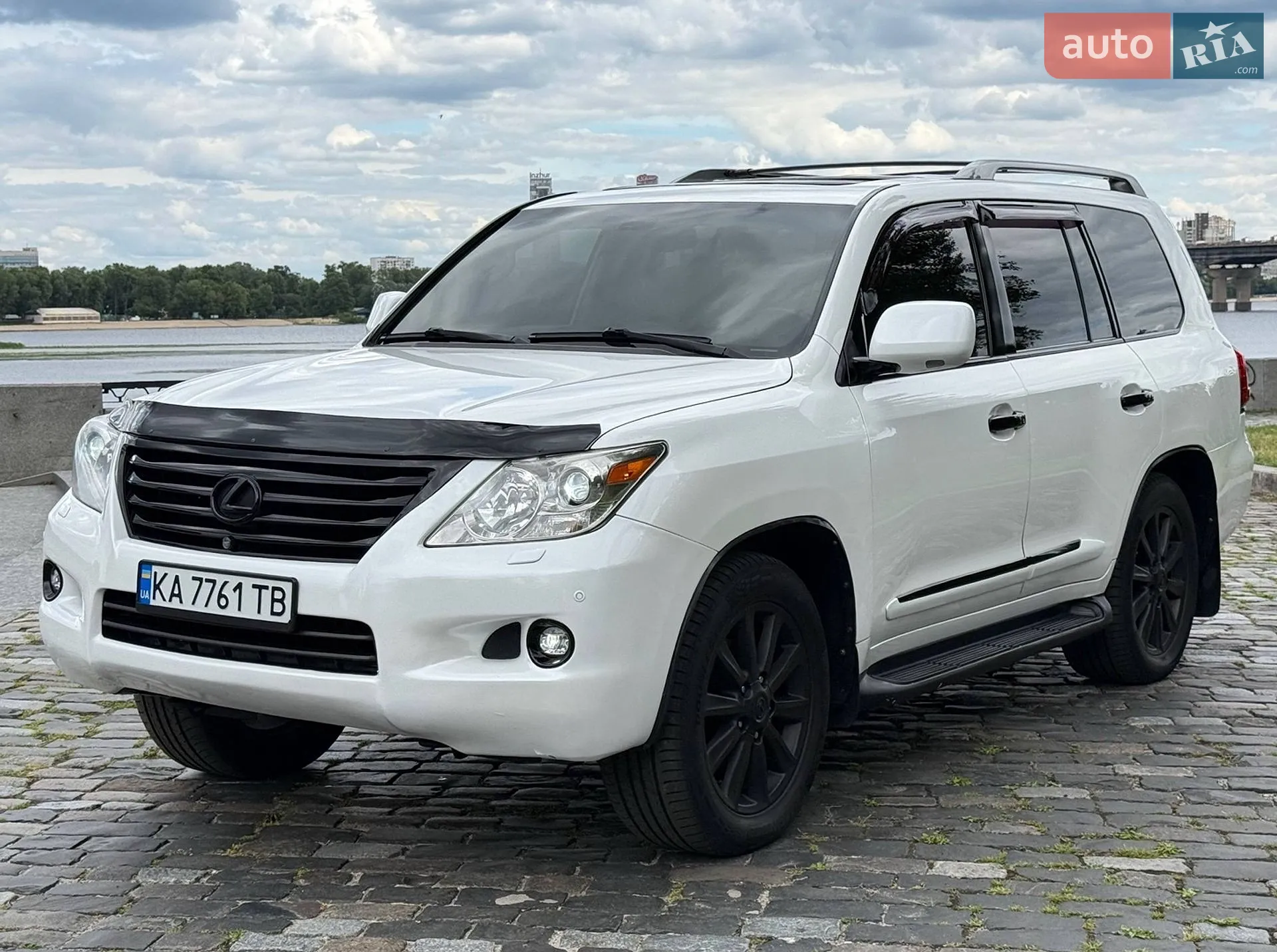 Lexus LX, 2008