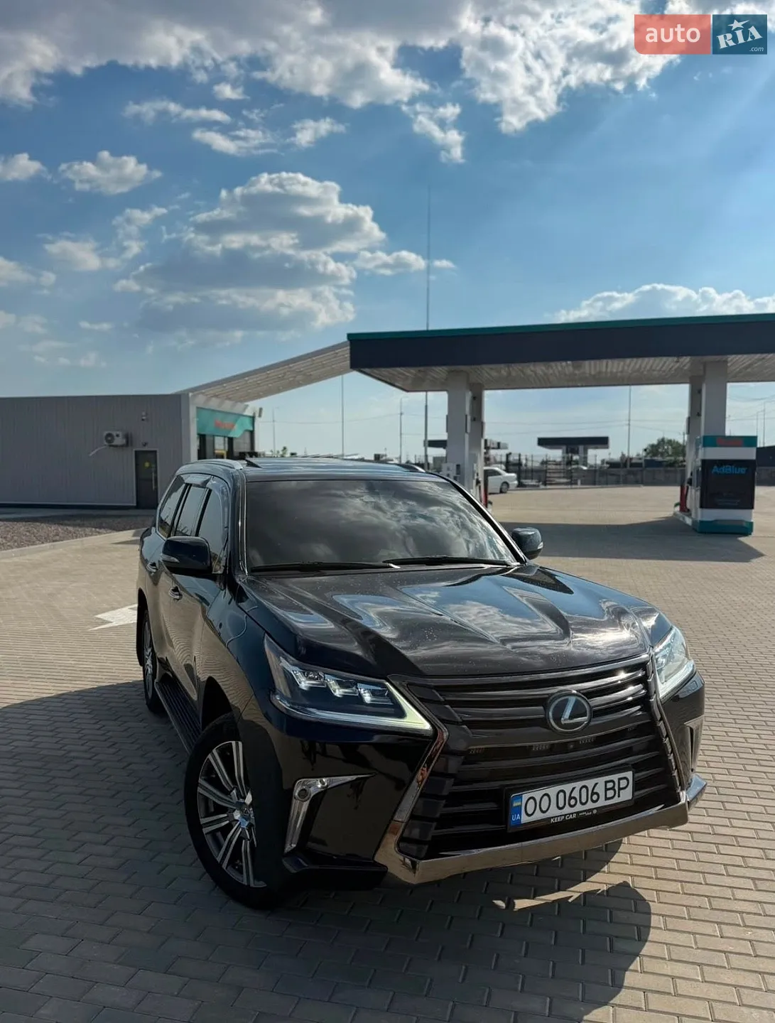 Lexus LX, 2016