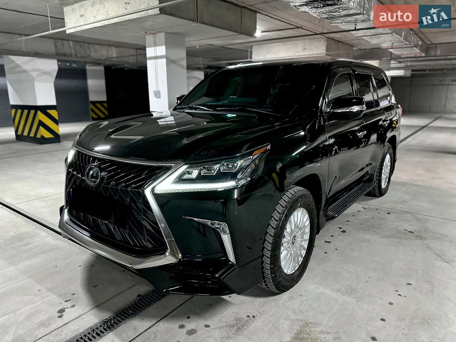 Lexus LX, 2019