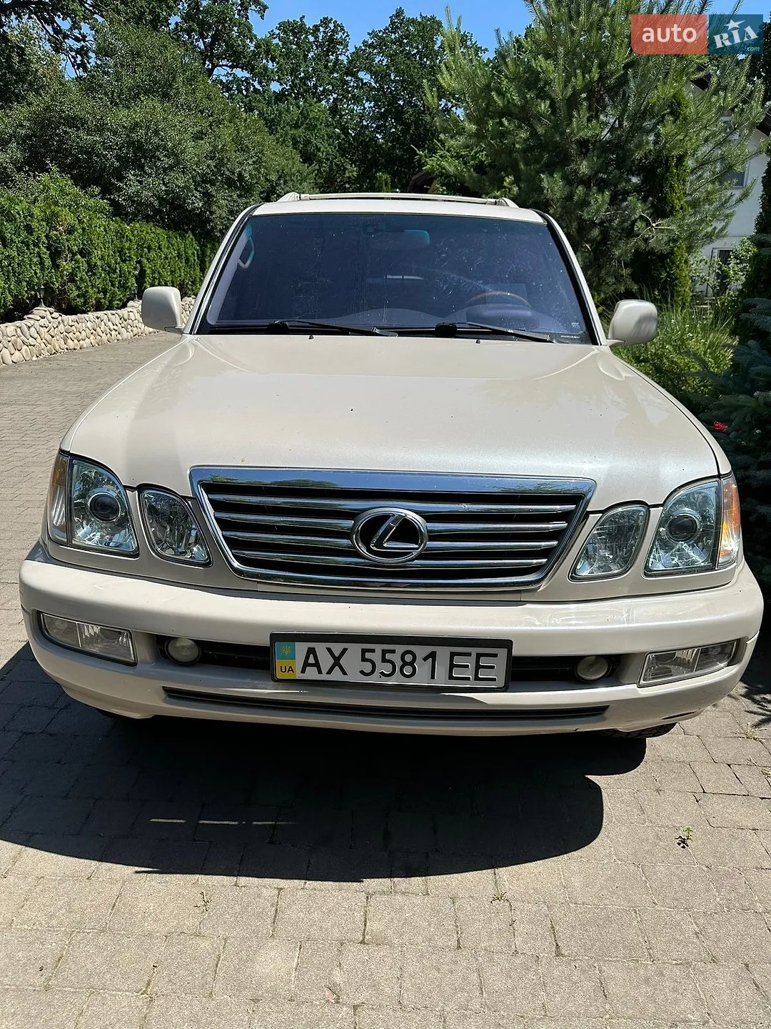 Lexus LX, 2001