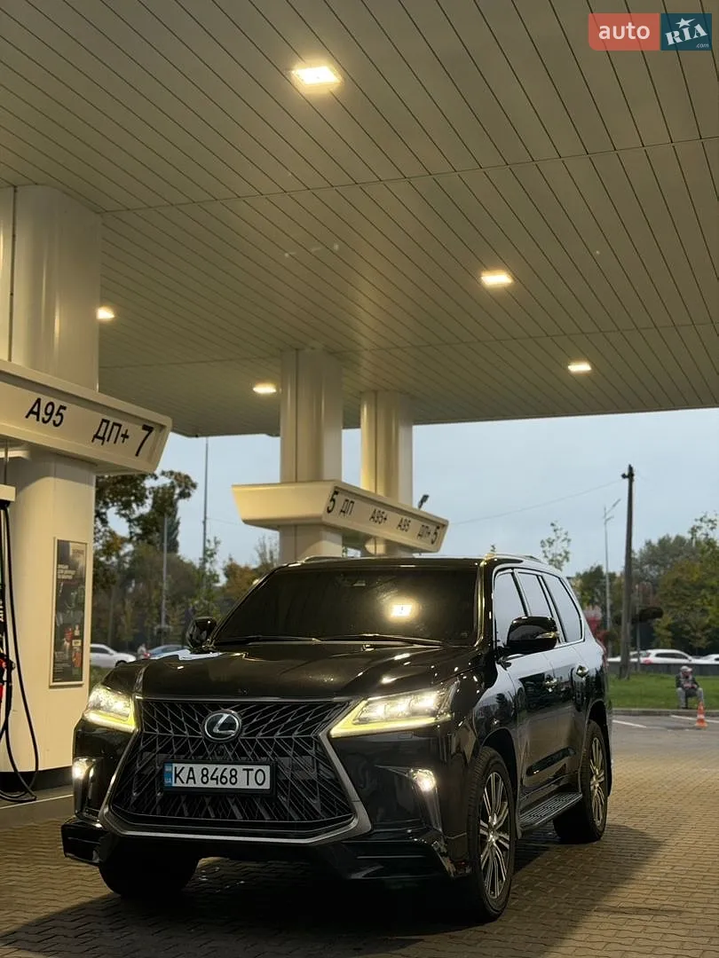 Lexus LX, 2015