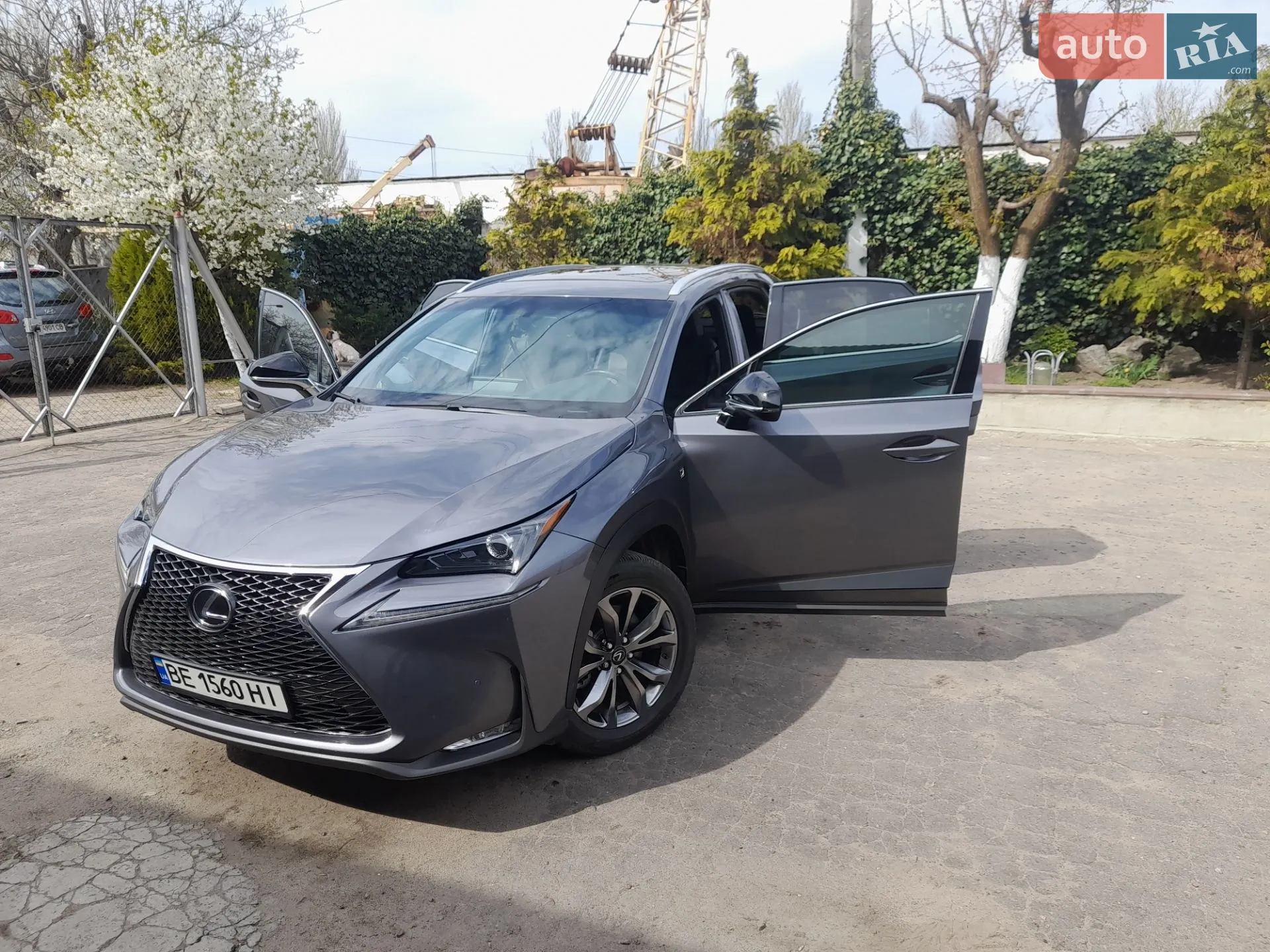 Lexus NX, 2017