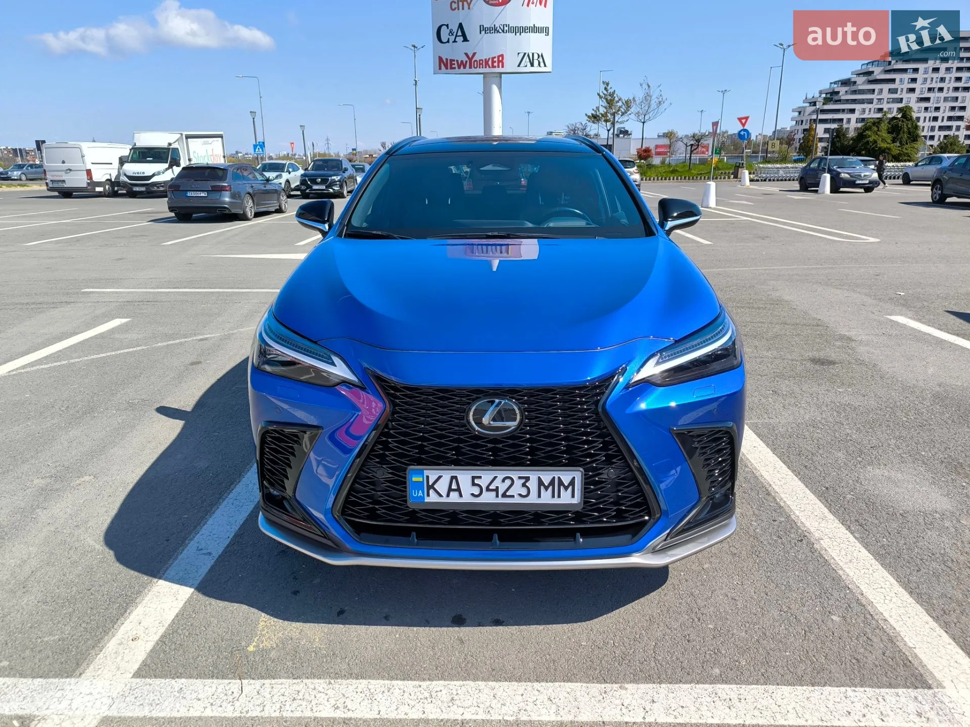 Lexus NX, 2021