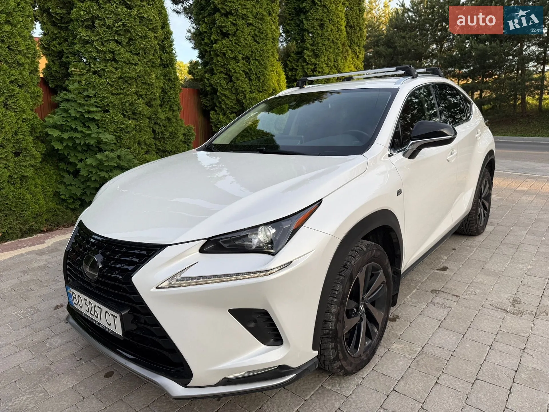 Lexus NX, 2021