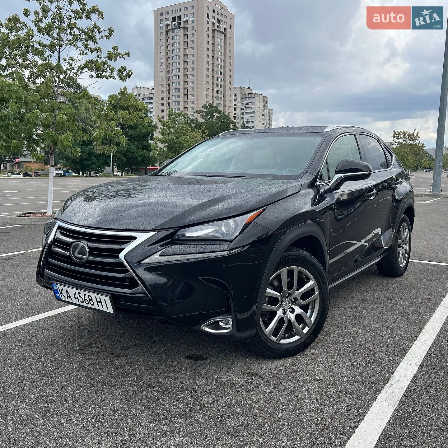 Lexus NX, 2016
