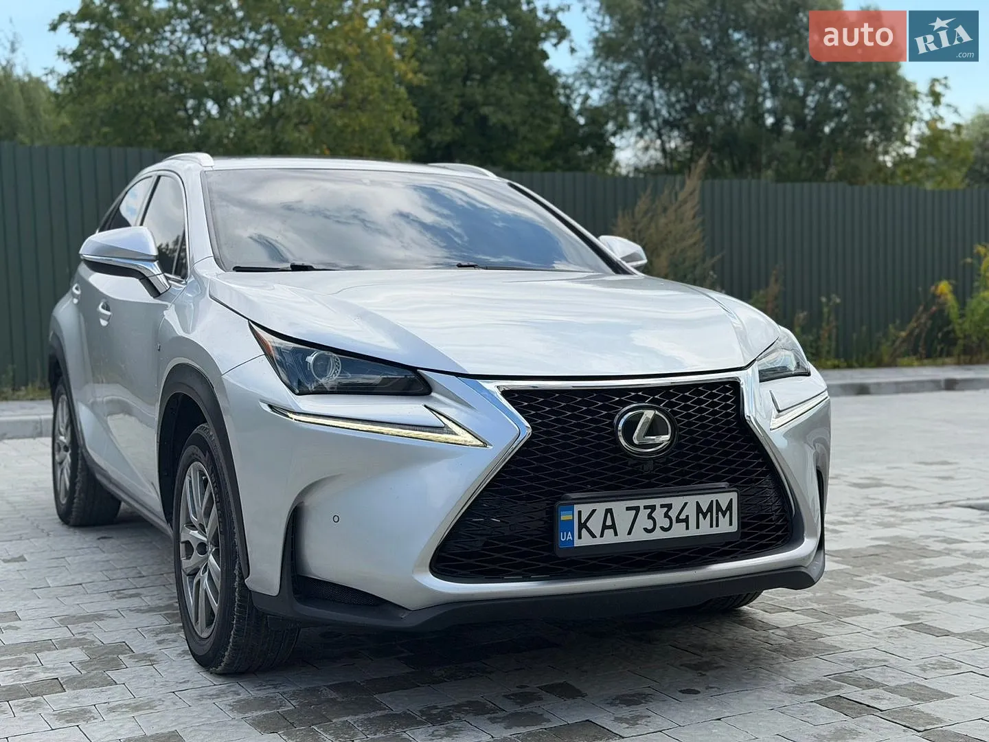 Lexus NX, 2015