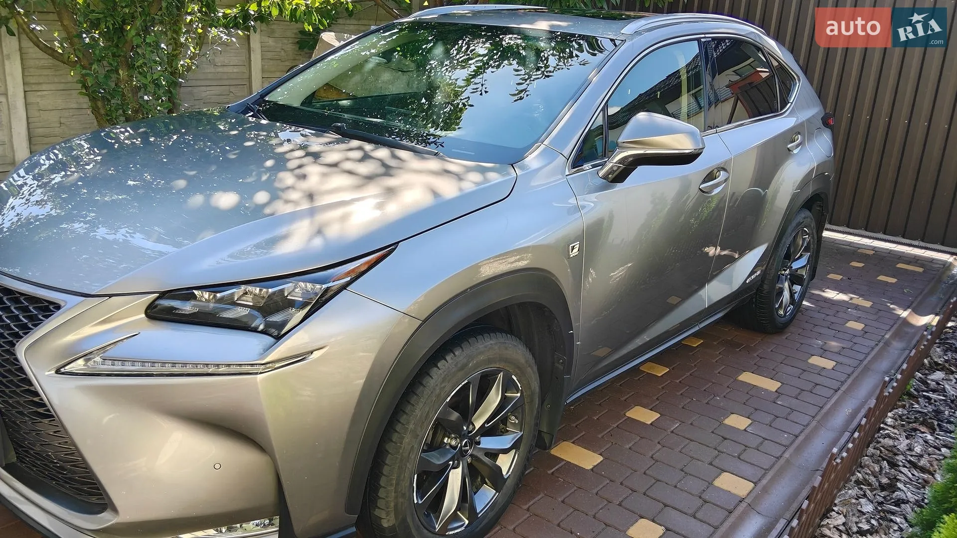 Lexus NX, 2015