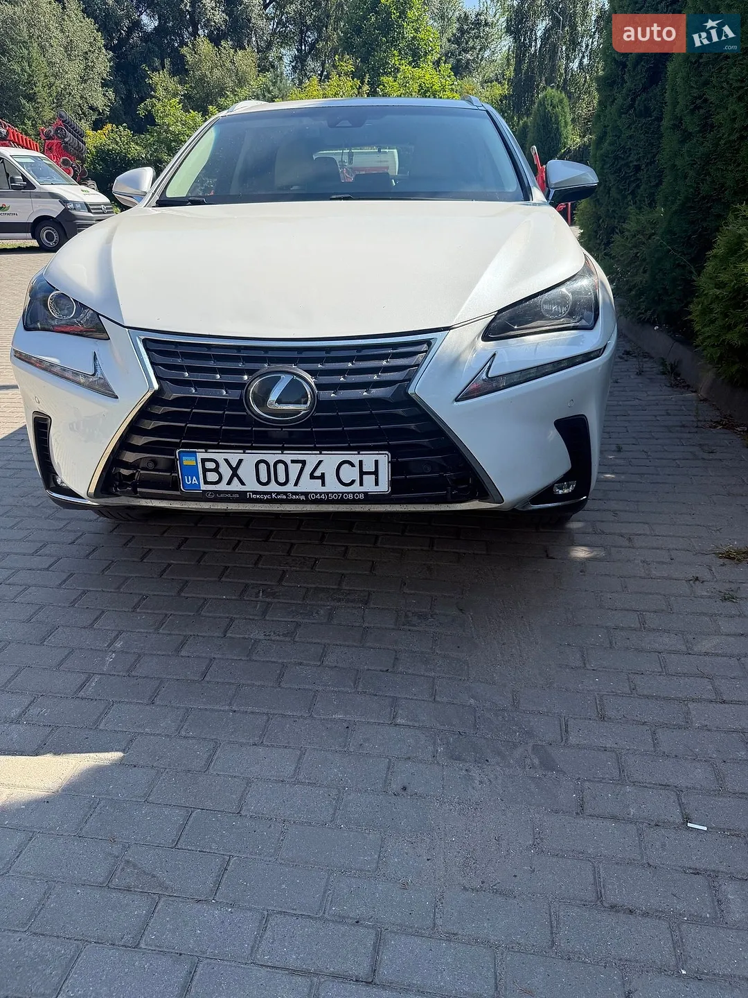 Lexus NX, 2018