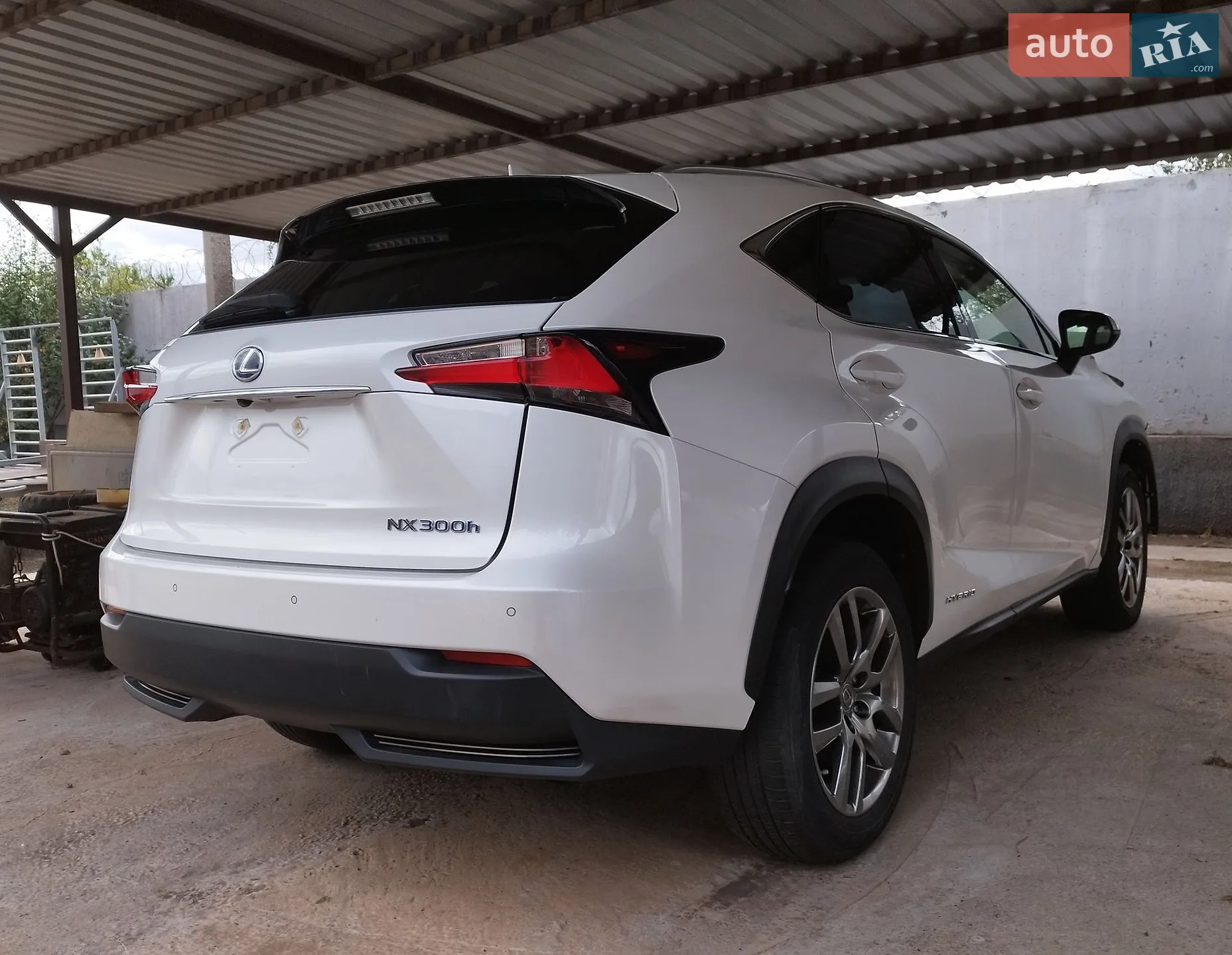 Lexus NX, 2015