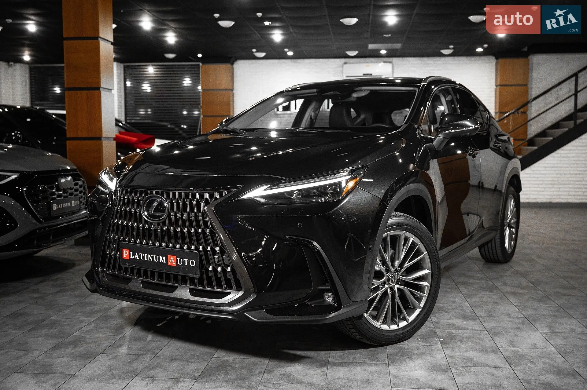 Lexus NX, 2025
