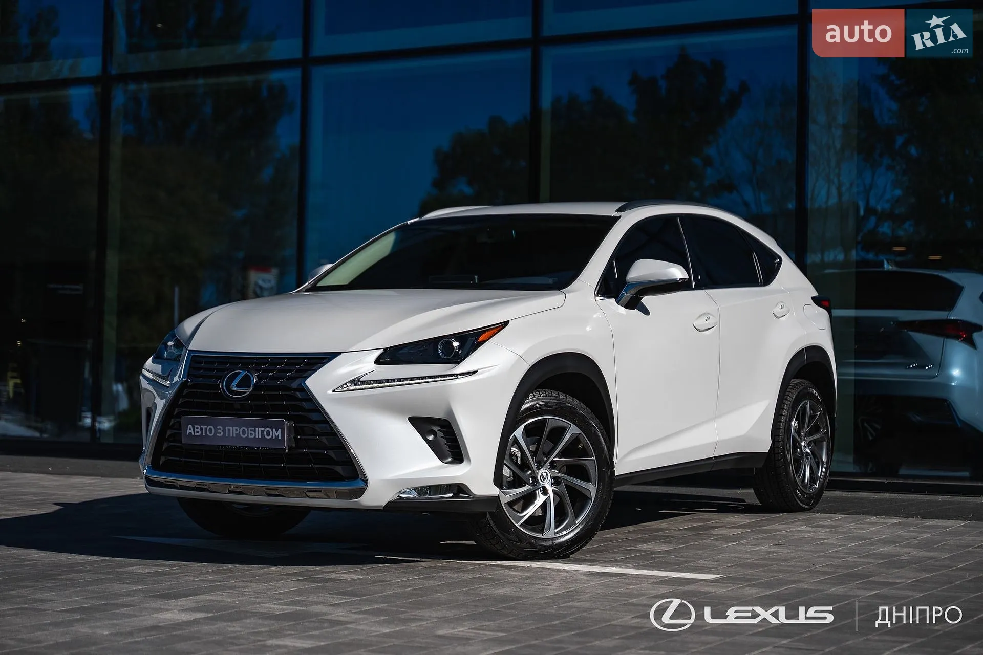 Lexus NX, 2018