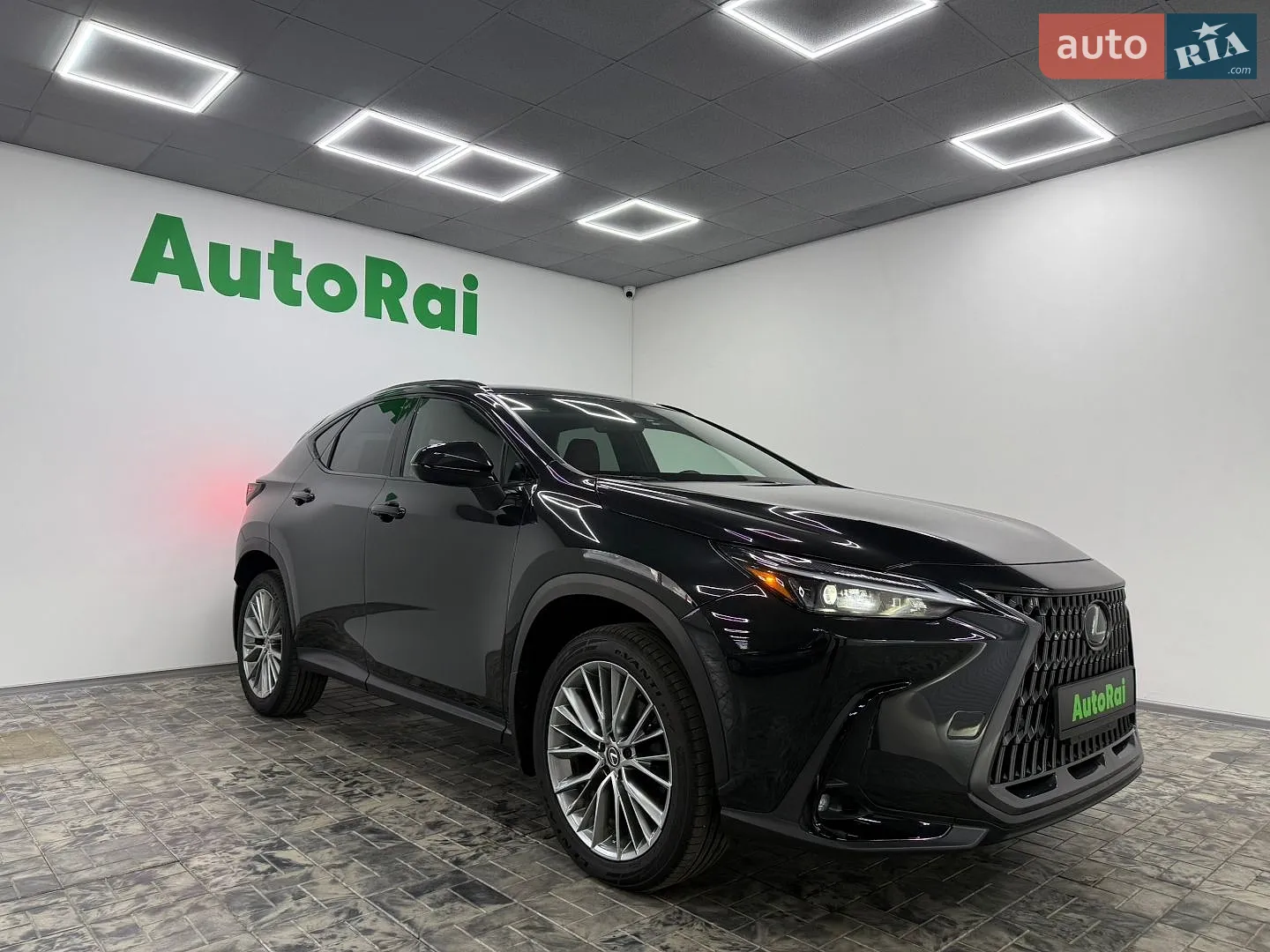 Lexus NX, 2023