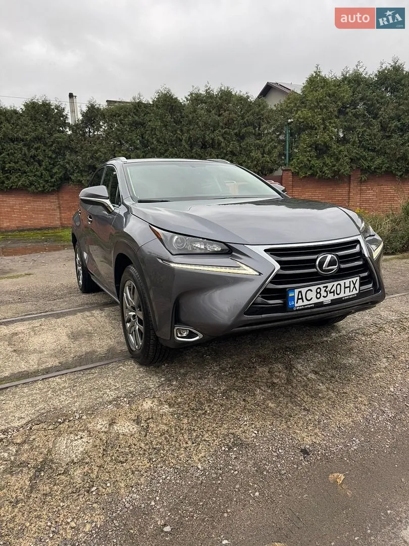 Lexus NX, 2016