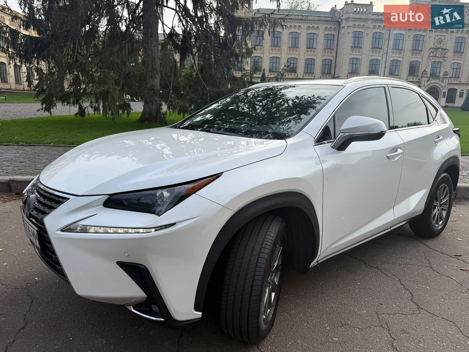 Lexus NX, 2018