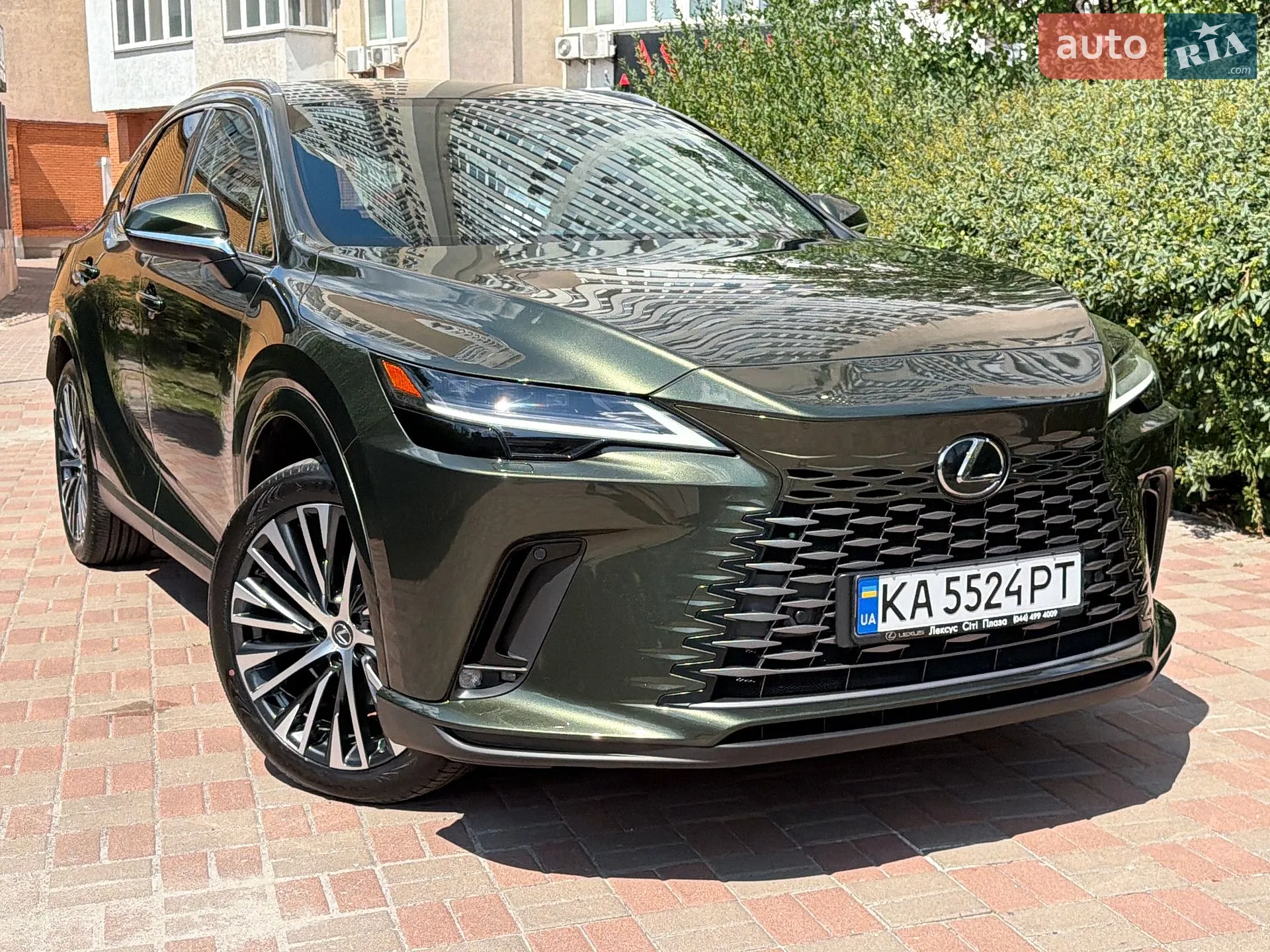 Lexus RX, 2025