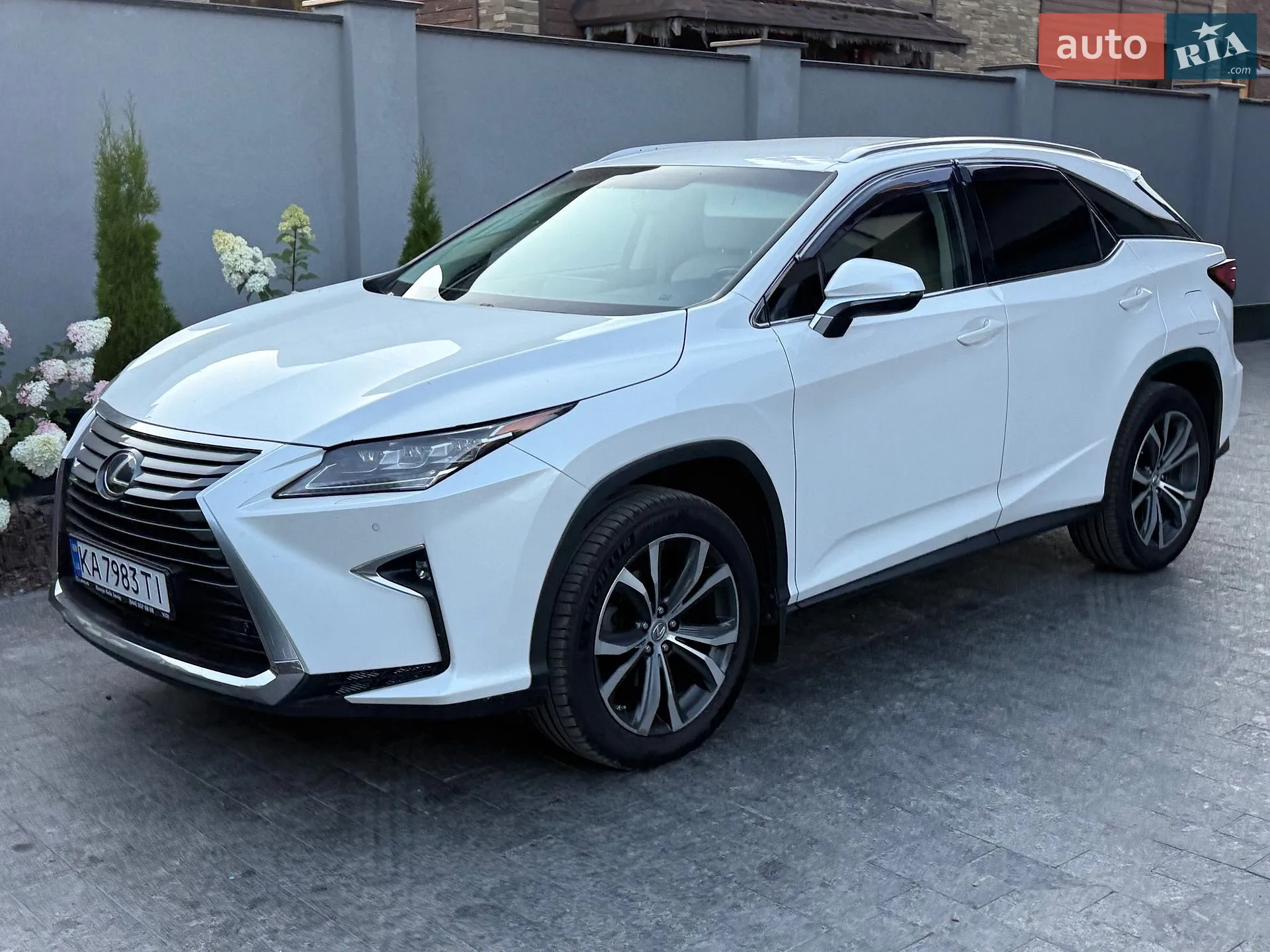 Lexus RX, 2016