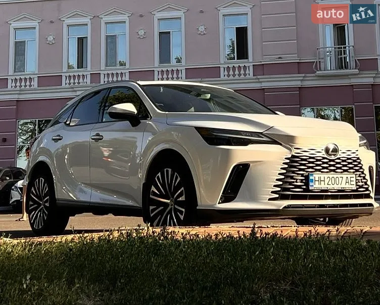 Lexus RX, 2023