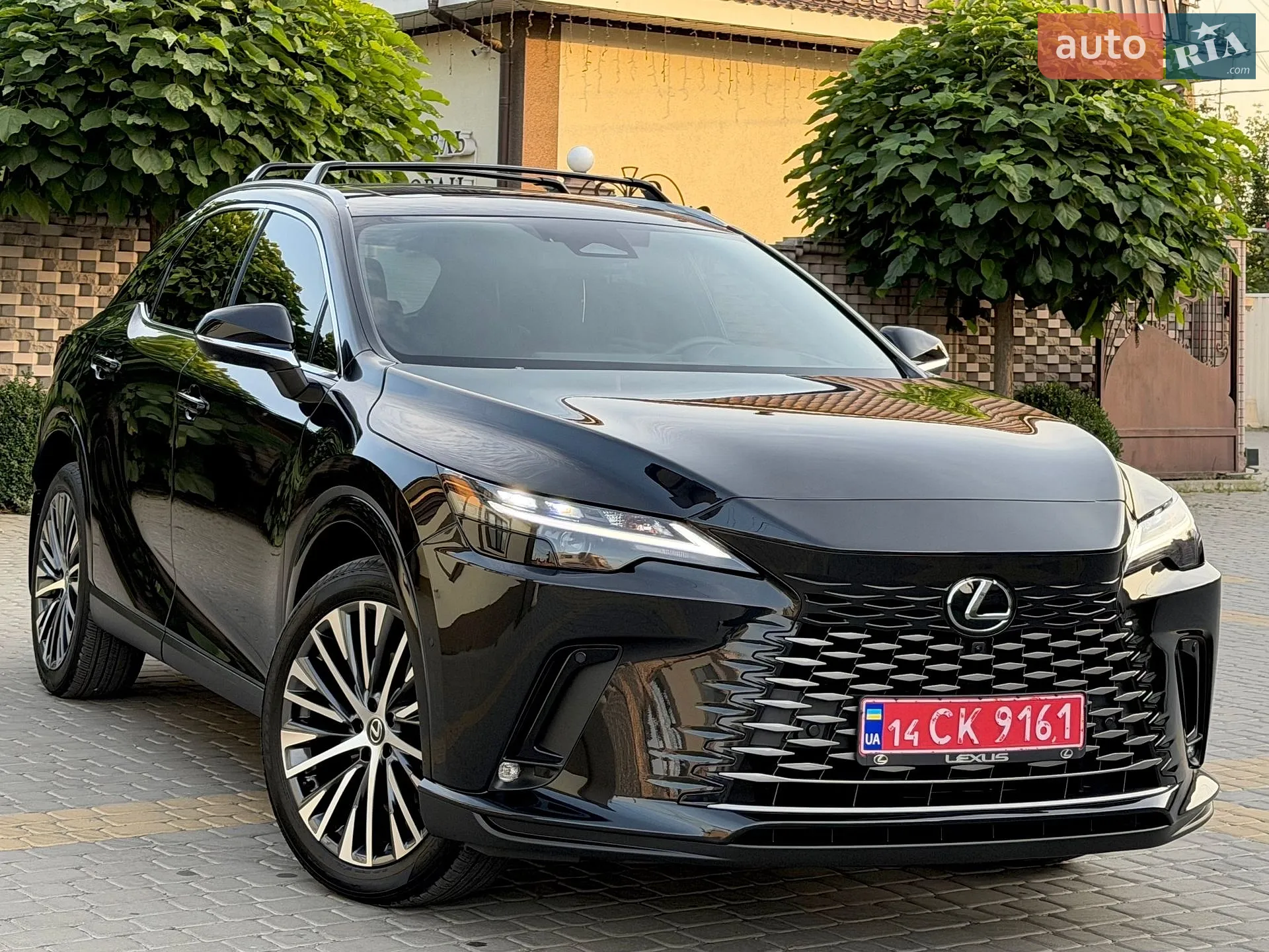 Lexus RX, 2025