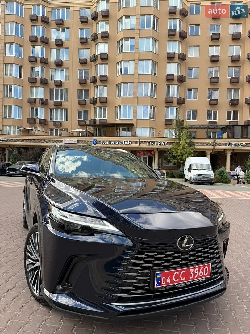 Lexus RX, 2025