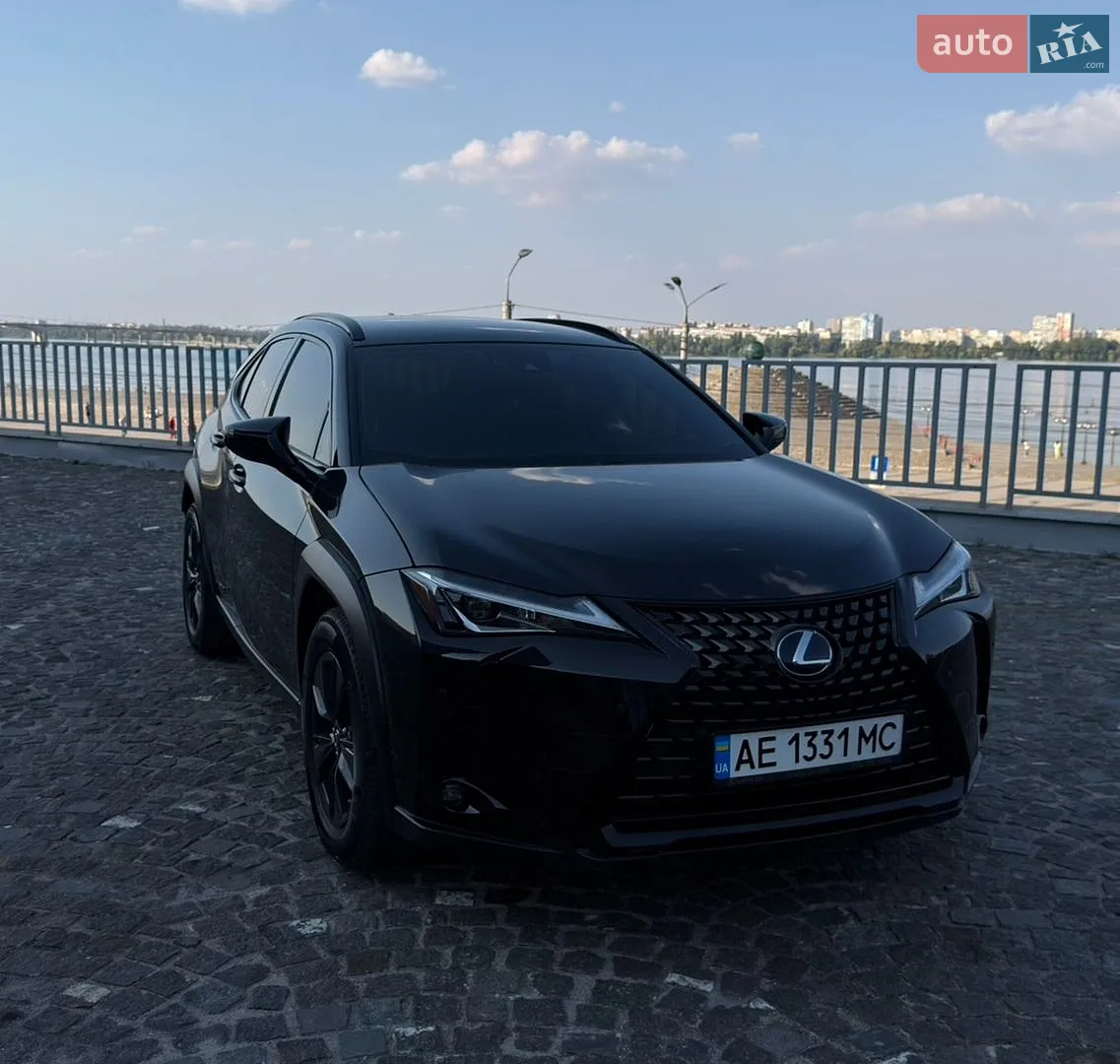 Lexus UX, 2020