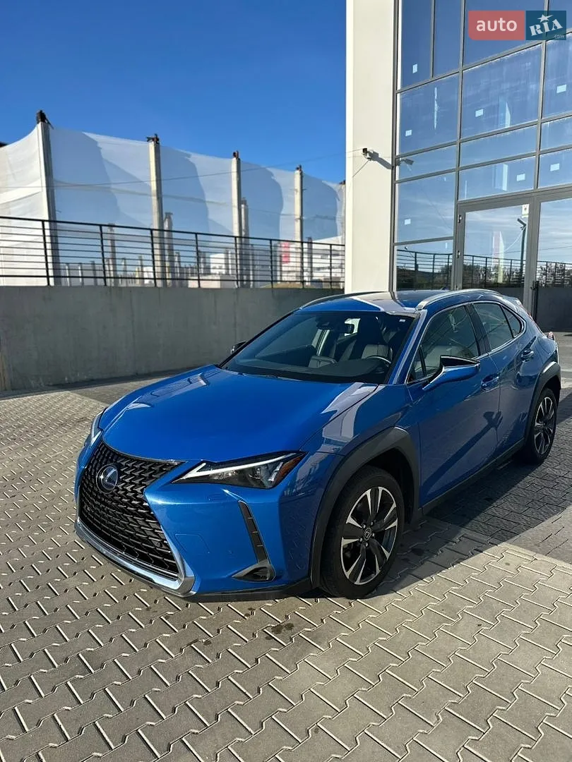 Lexus UX, 2023