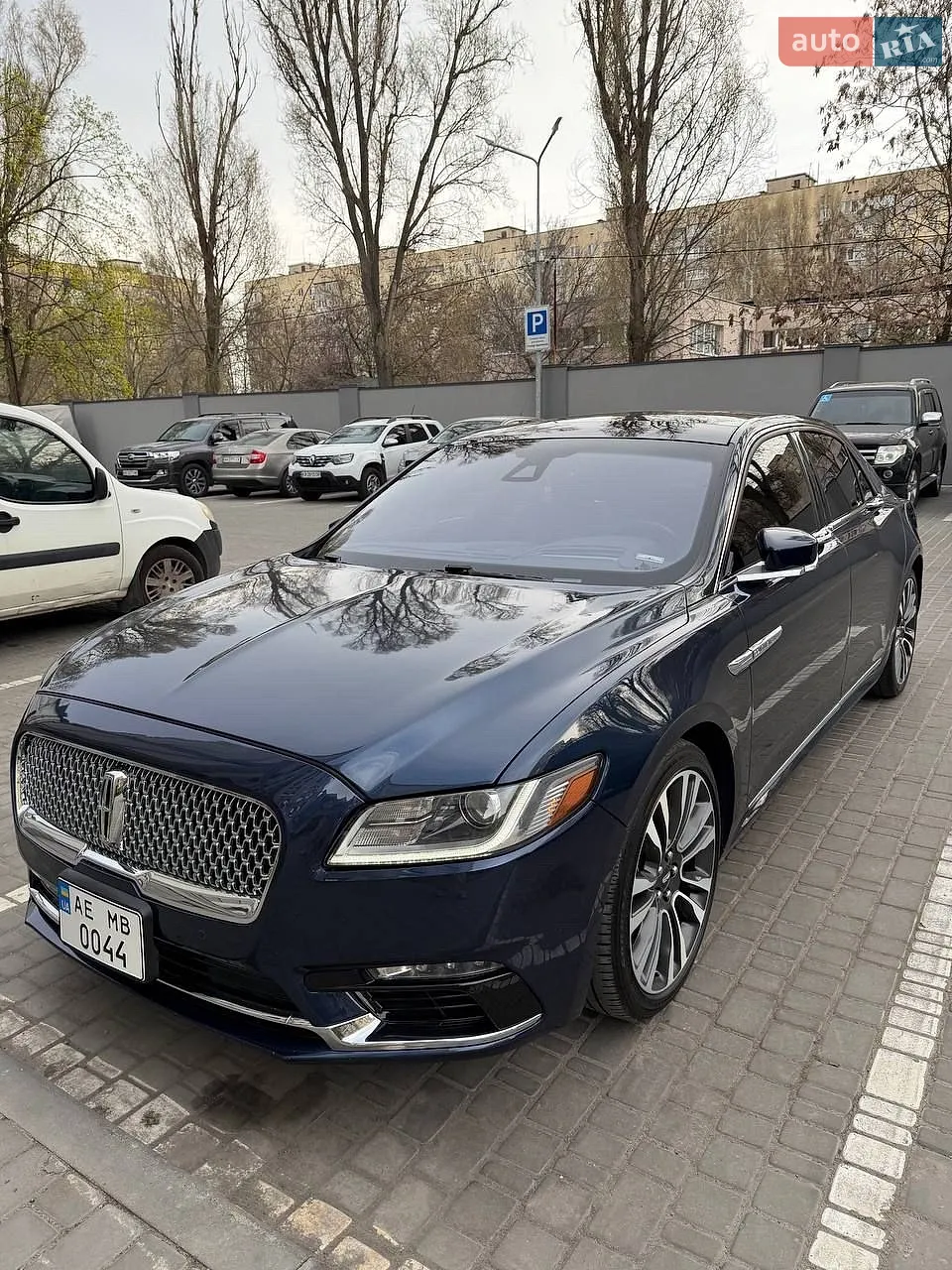 Lincoln Continental, 2017