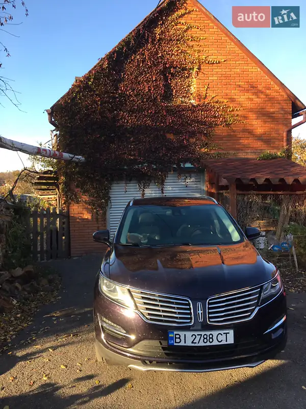Lincoln MKC, 2015