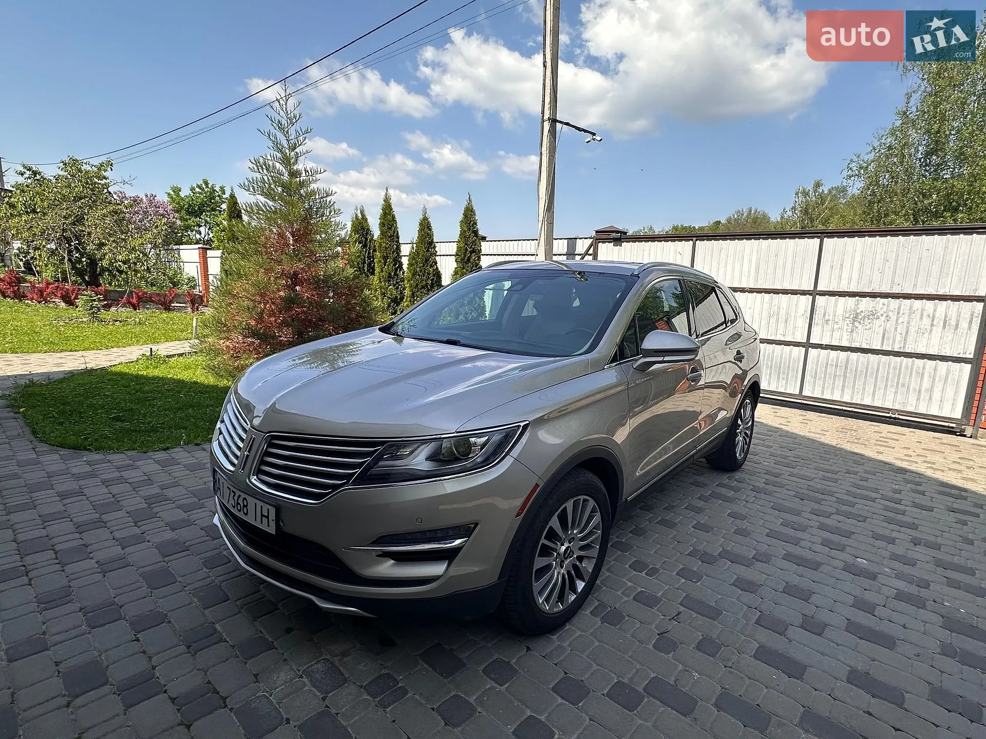 Lincoln MKC, 2014