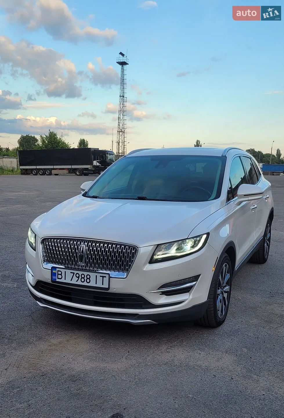 Lincoln MKC, 2019