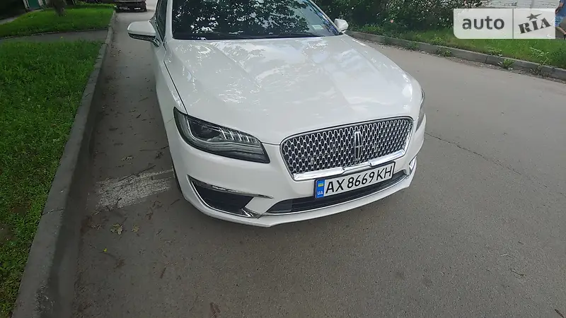 Lincoln MKZ, 2017