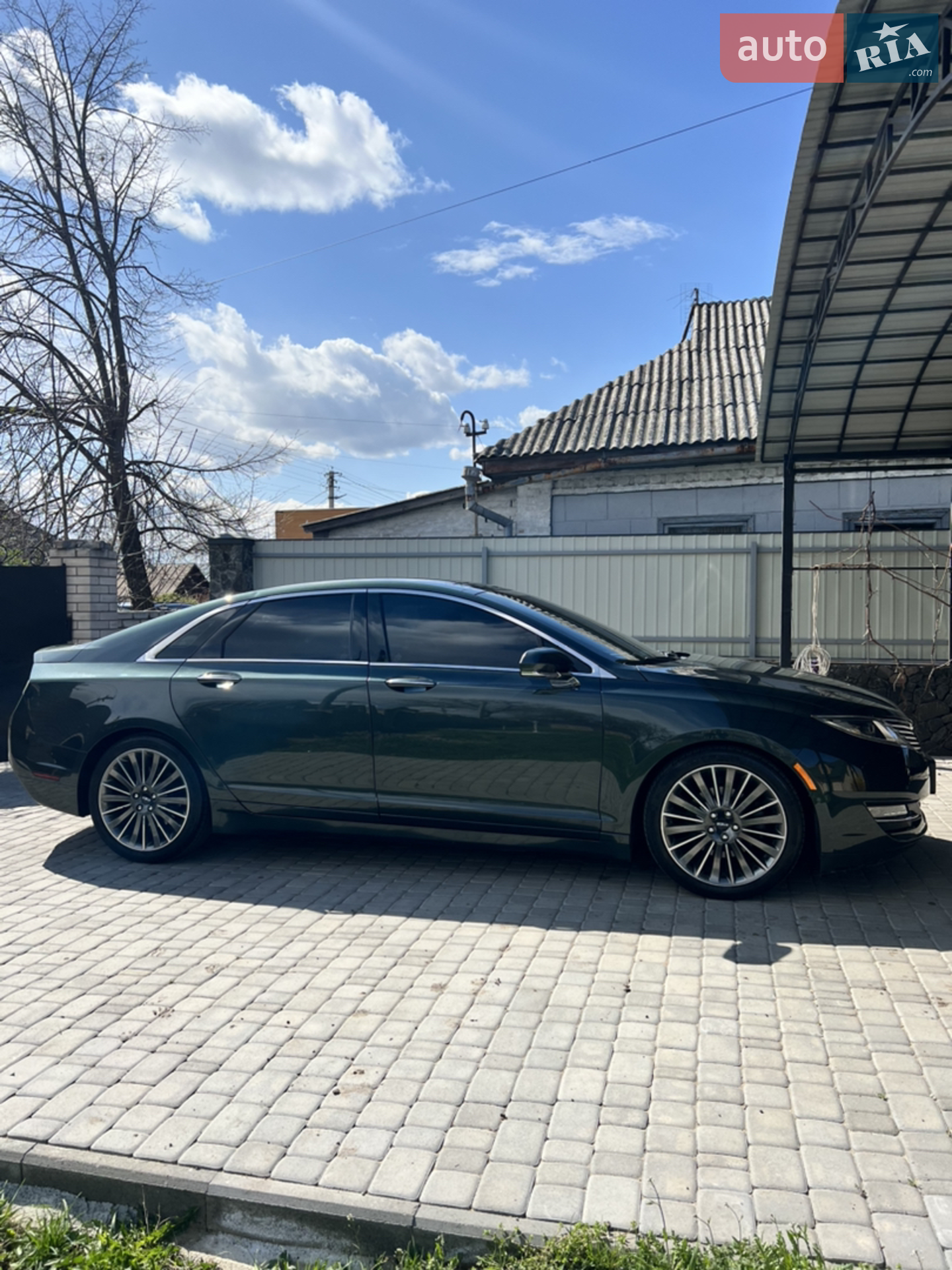 Lincoln MKZ, 2014
