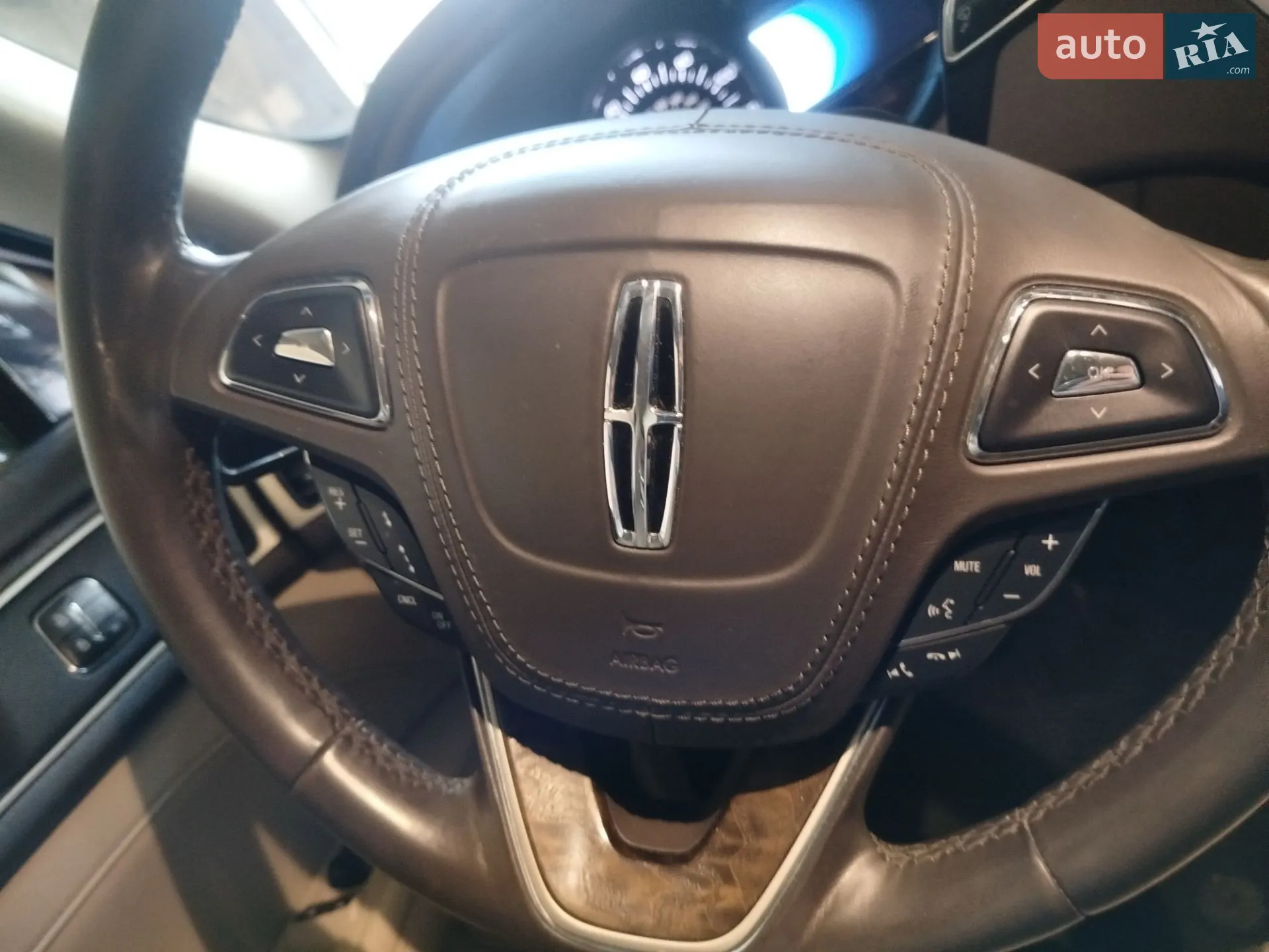 Lincoln MKZ 2016 — 1
