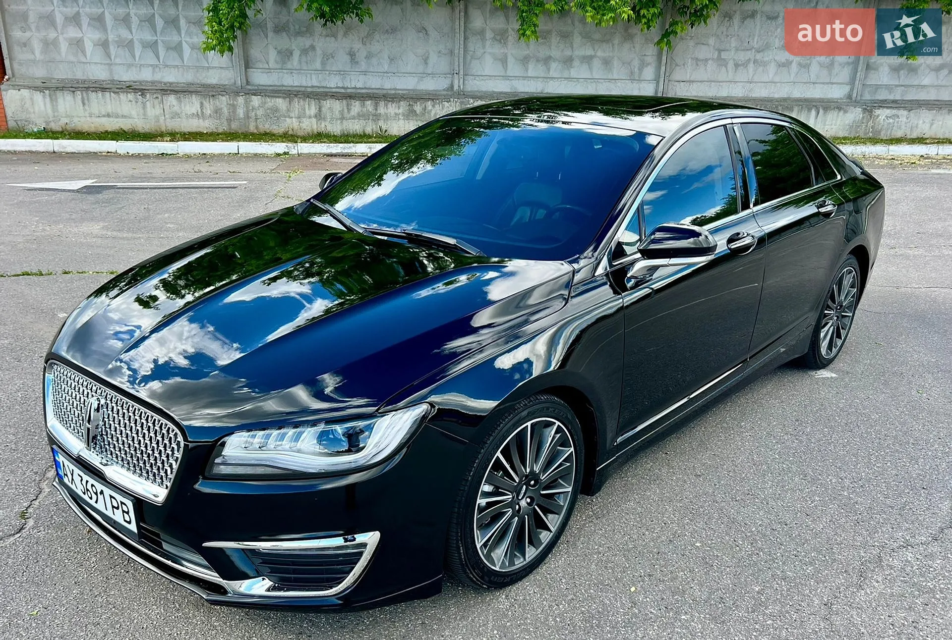 Lincoln MKZ, 2015