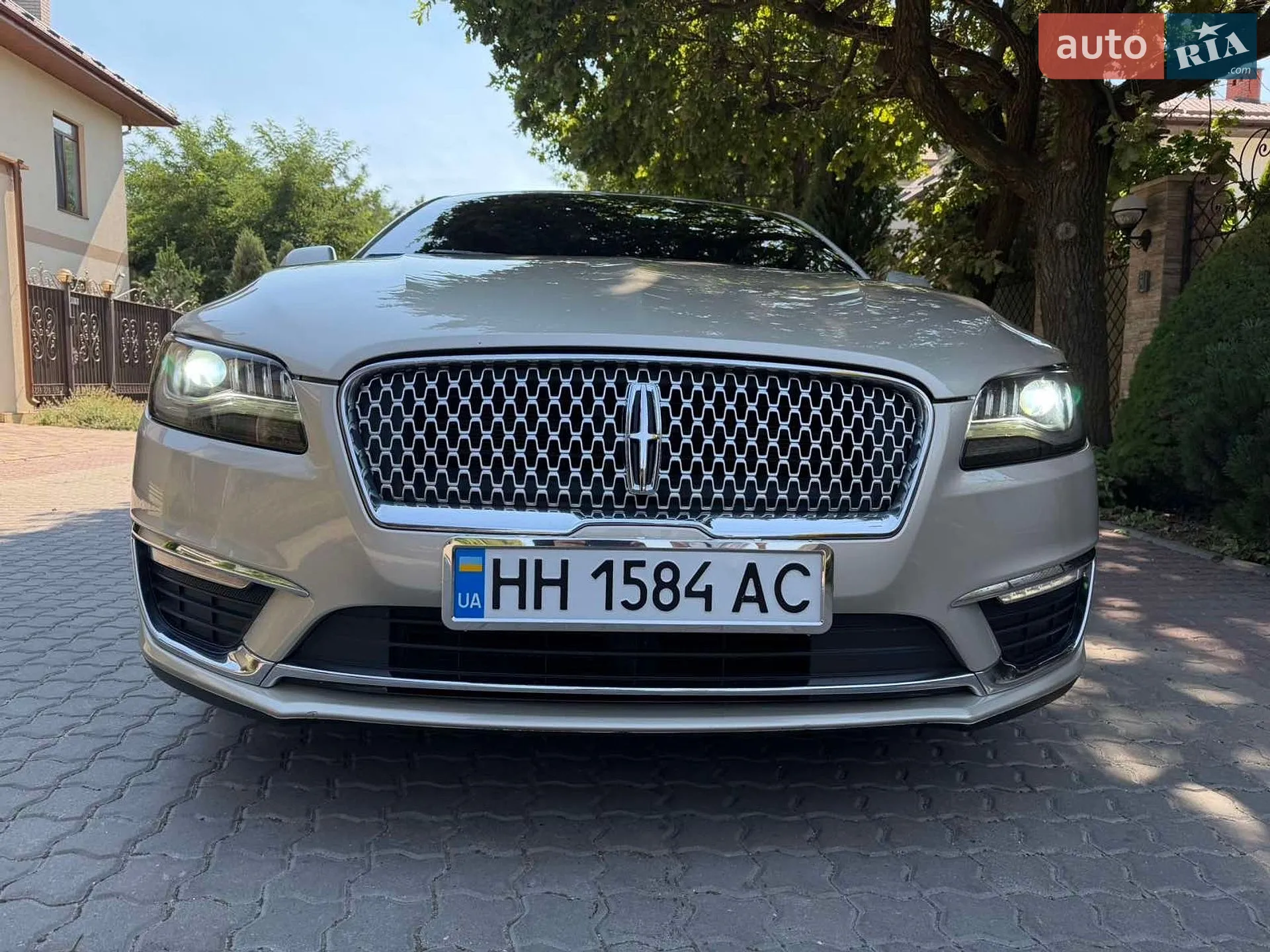 Lincoln MKZ, 2017