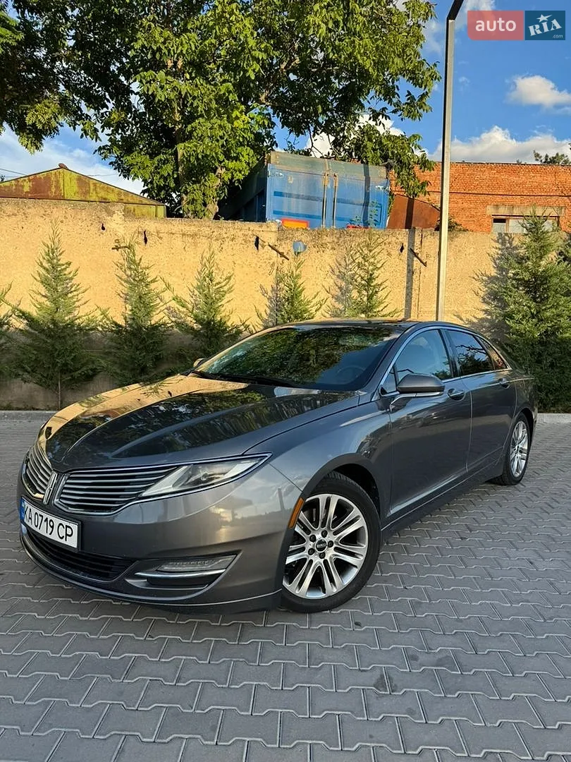 Lincoln MKZ, 2014