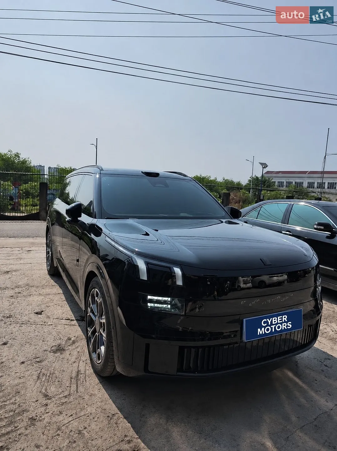 Lynk&Co 900, 2025