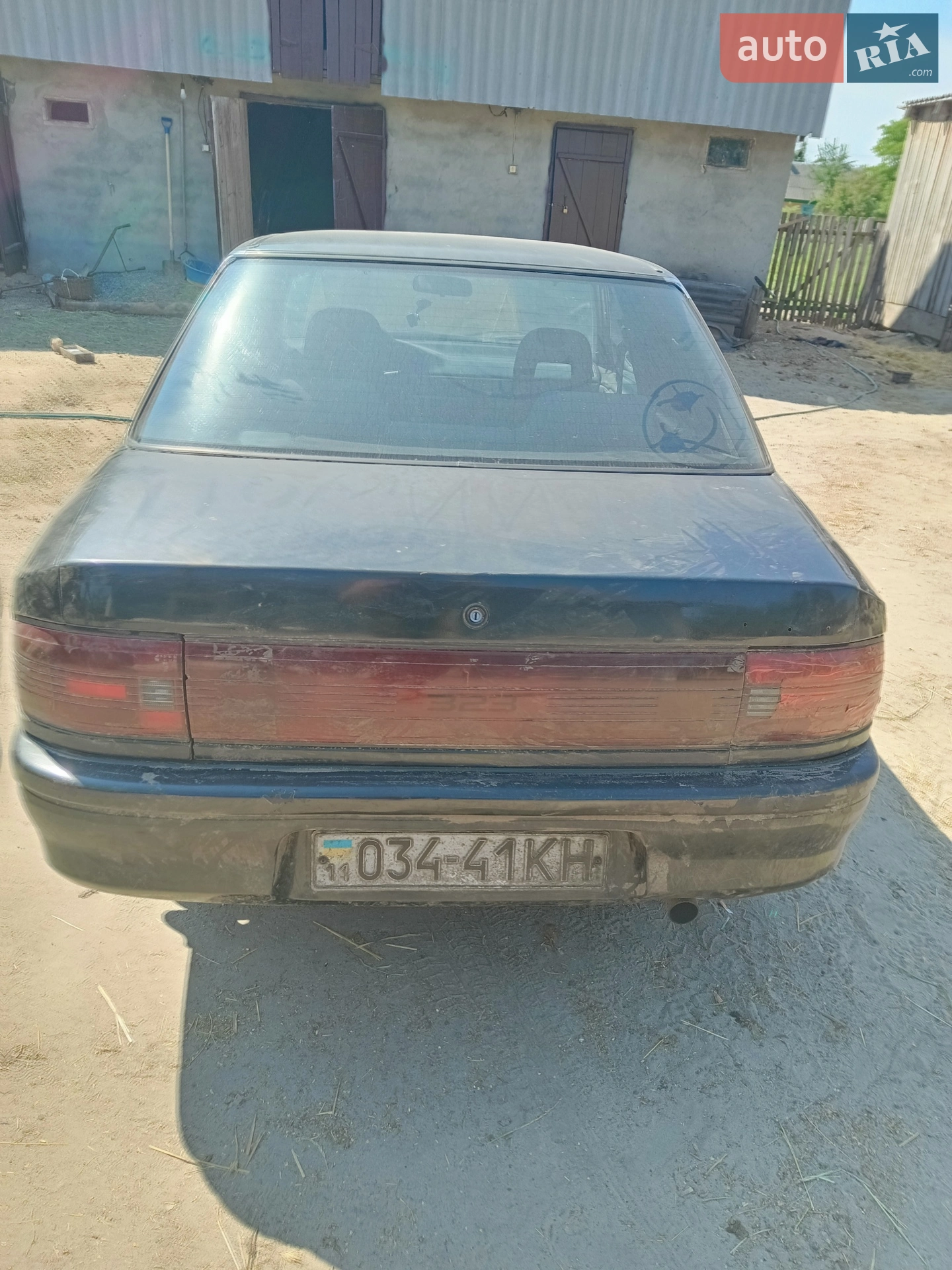 Mazda 323, 1993