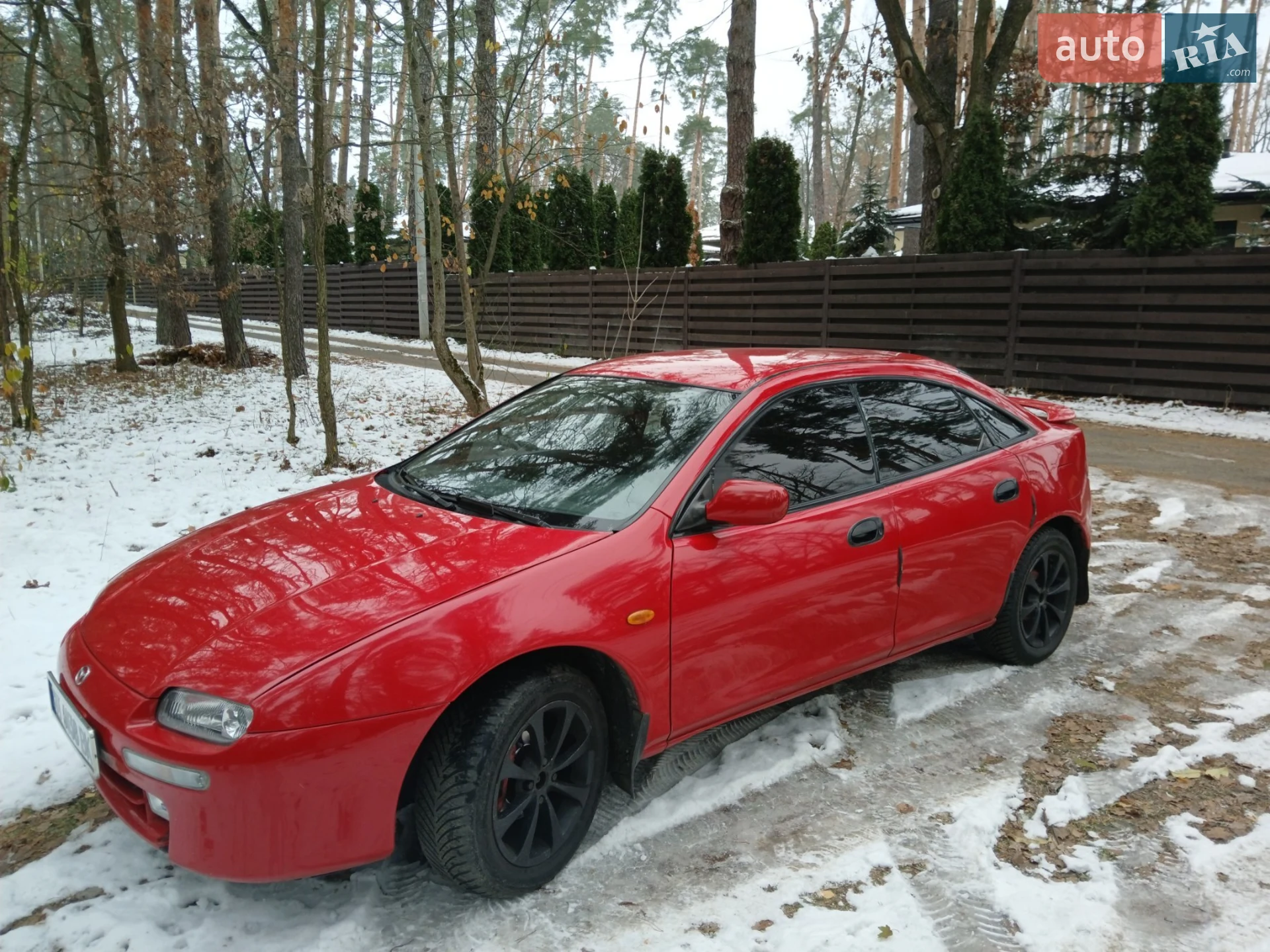 Mazda 323, 1996