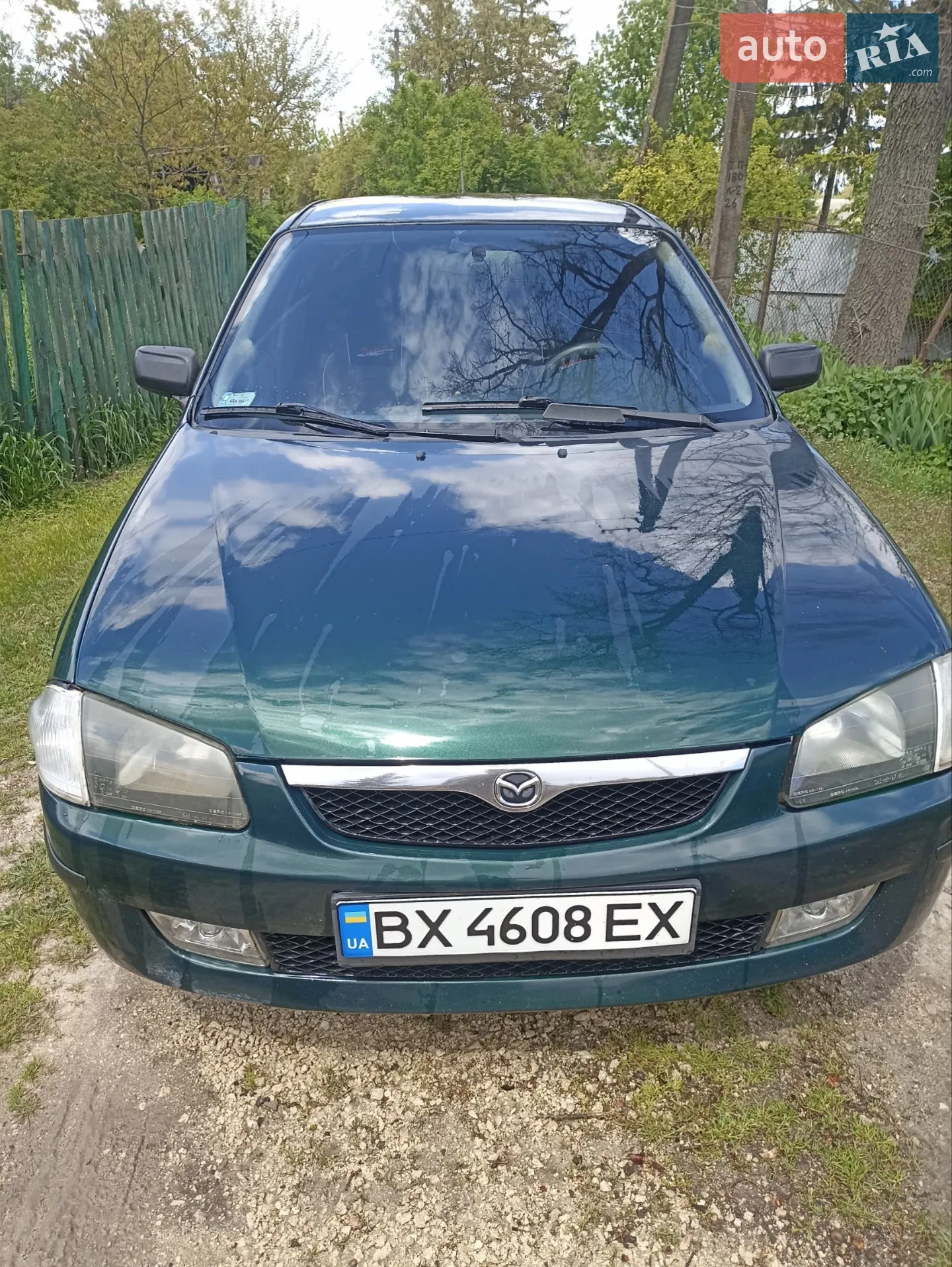 Mazda 323, 1999