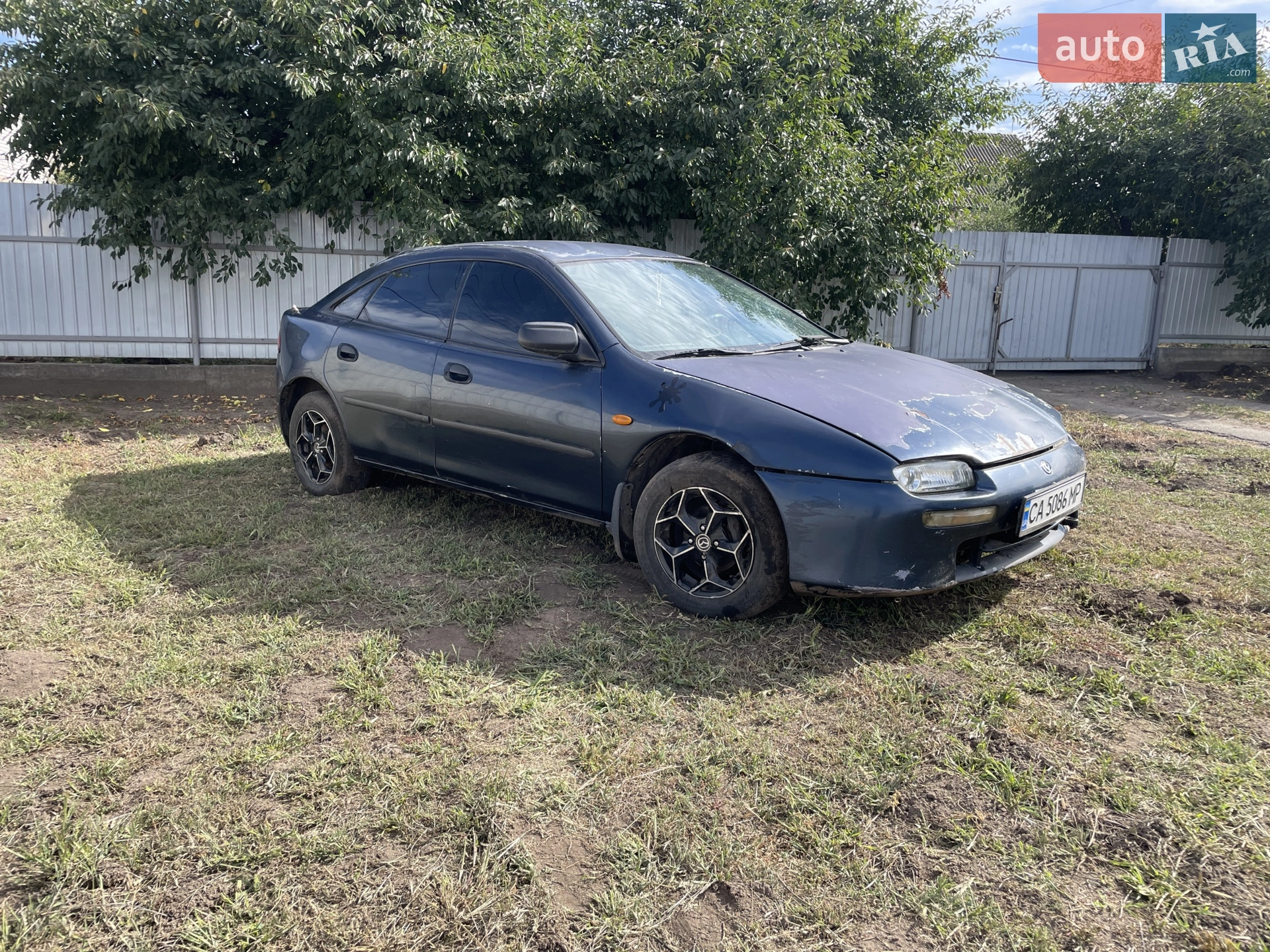 Mazda 323, 1997
