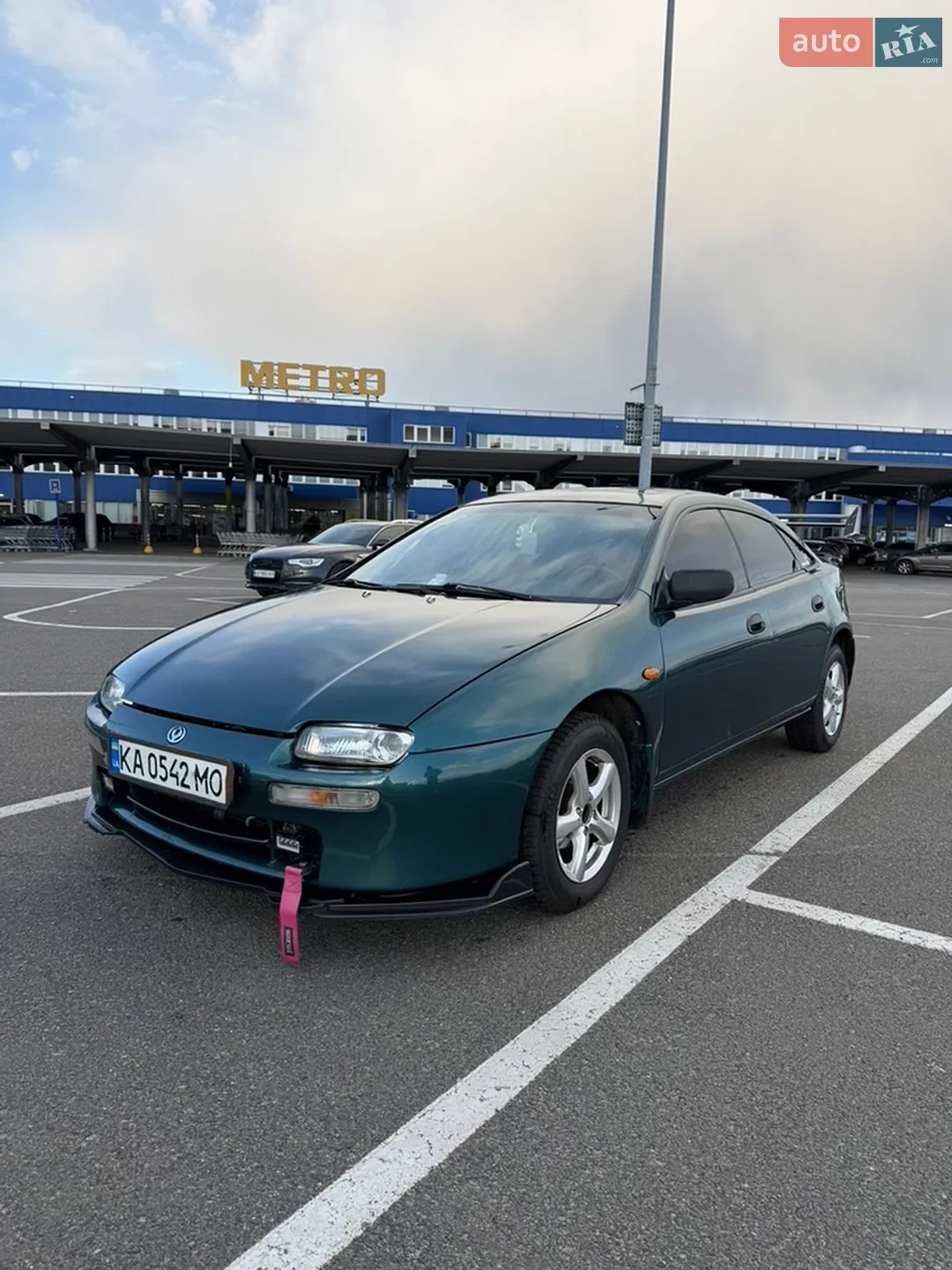 Mazda 323, 1997