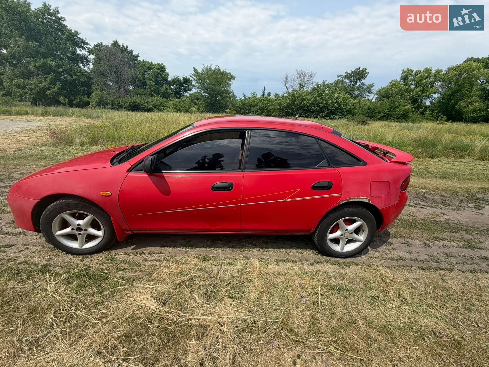 Mazda 323, 1997