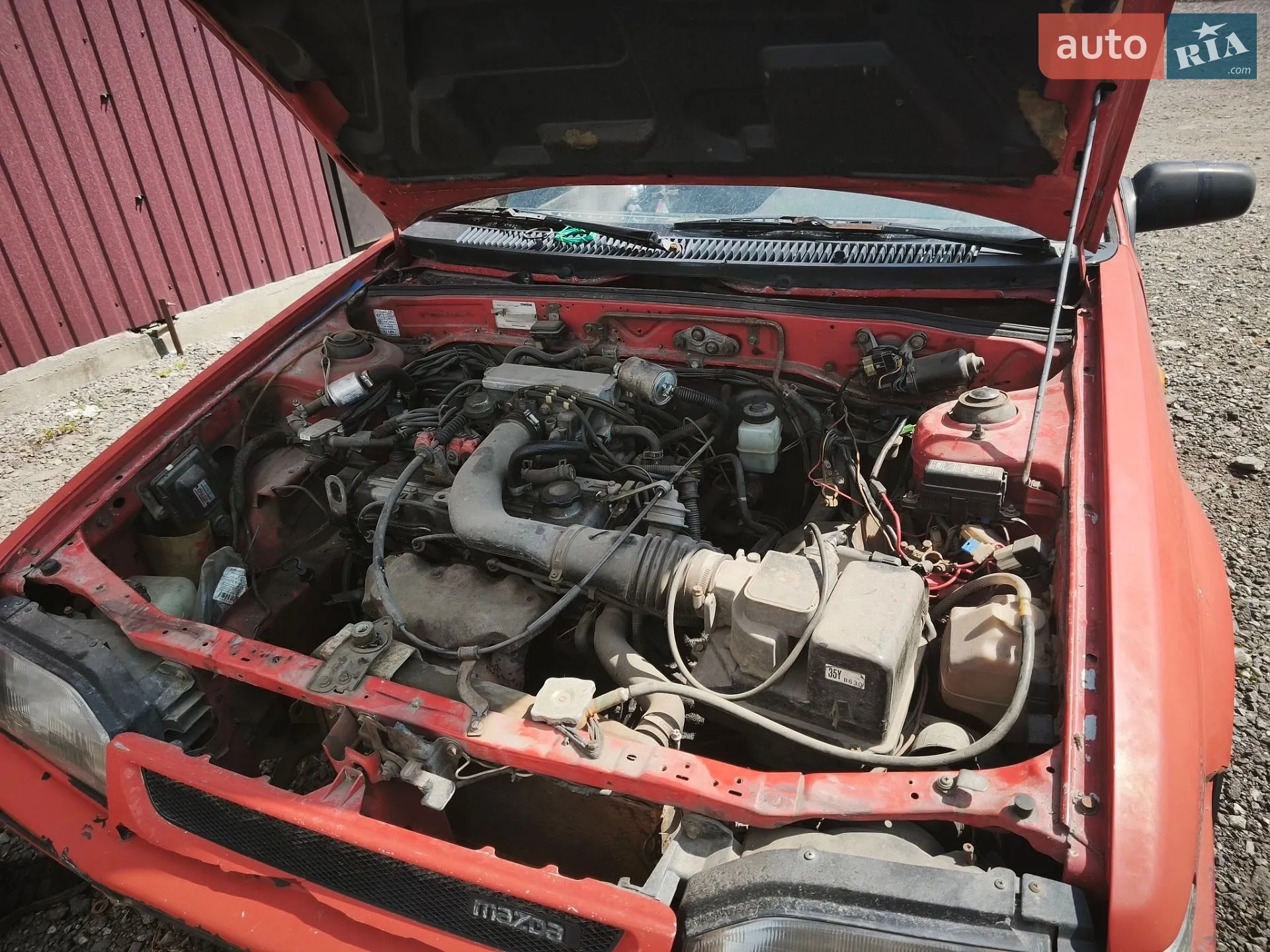 Mazda 323, 1992