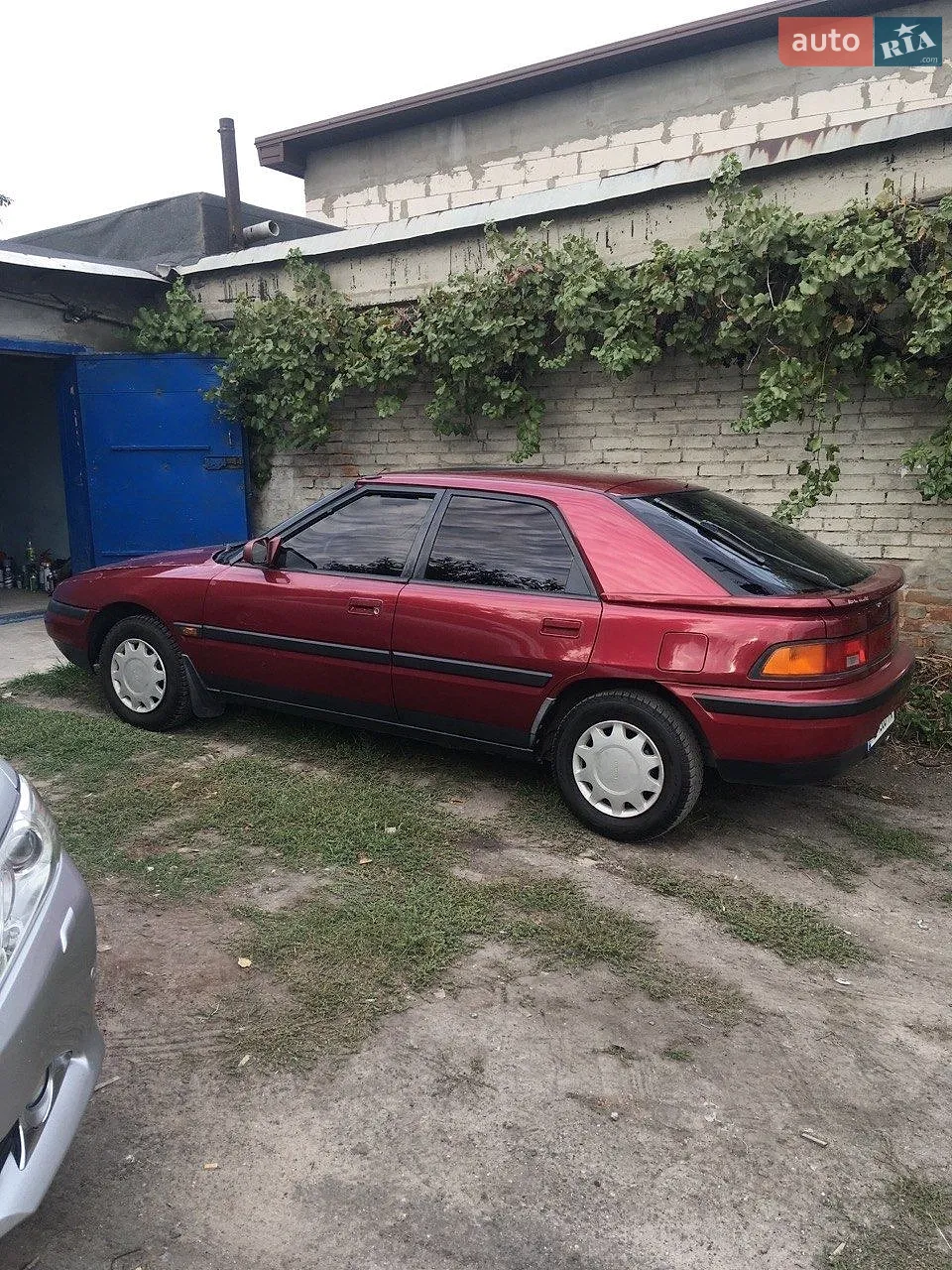 Mazda 323, 1994