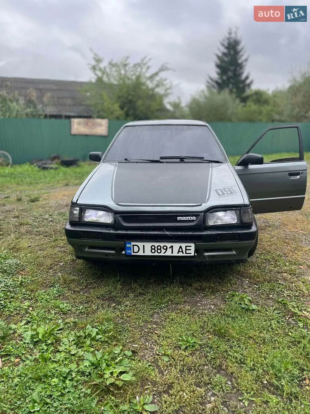 Mazda 323, 1986