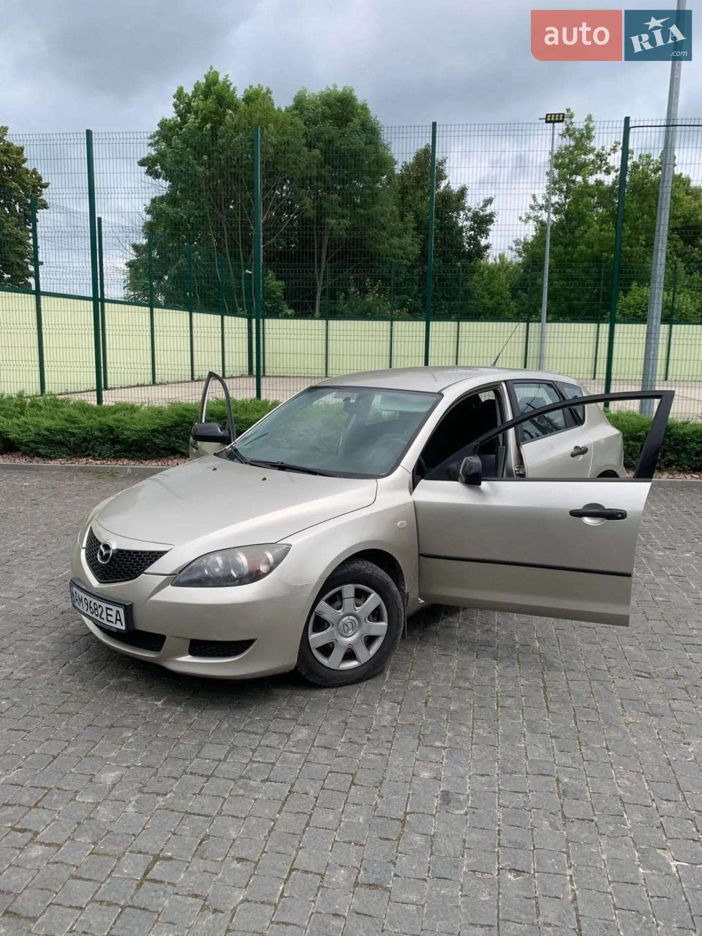 Mazda 3, 2005