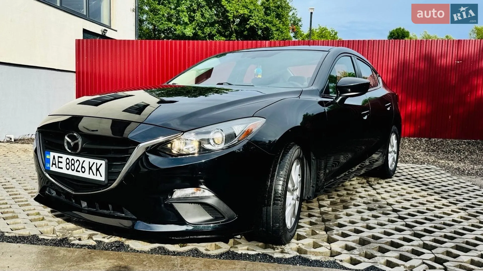 Mazda 3, 2015