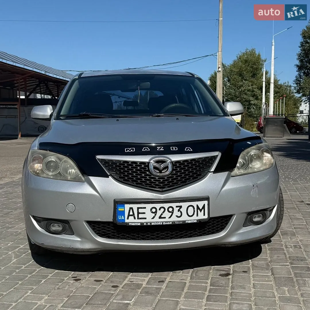 Mazda 3, 2004