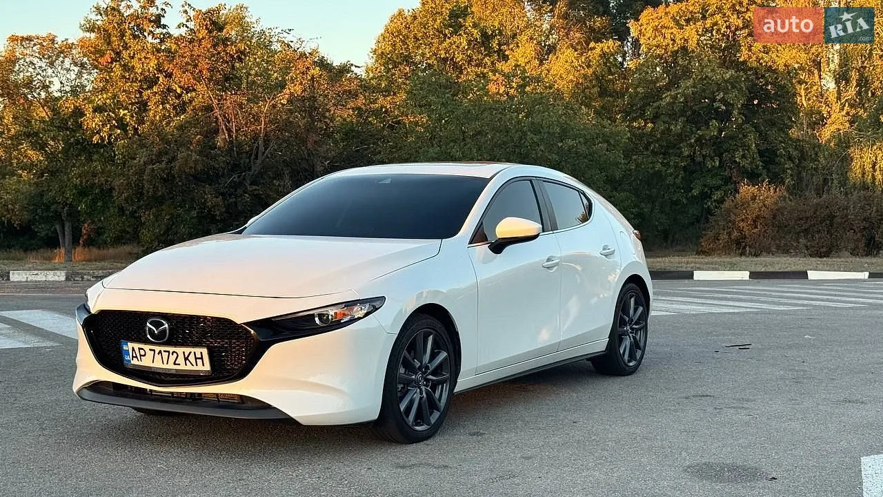 Mazda 3, 2022