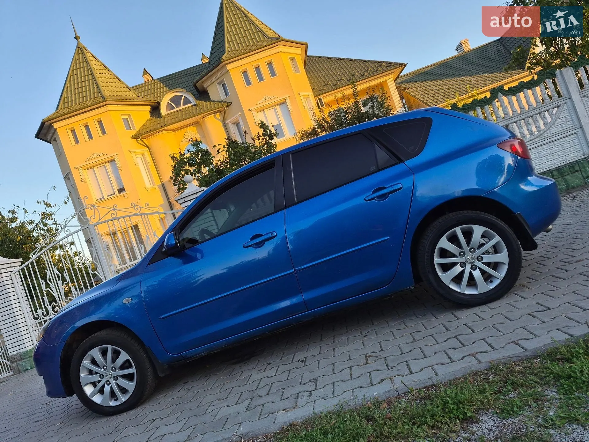 Mazda 3, 2004